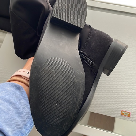 Black over the knee boots - Picture 4 of 4